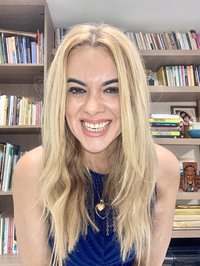 Cláudia Sueli Rodrigues Santa Rosa